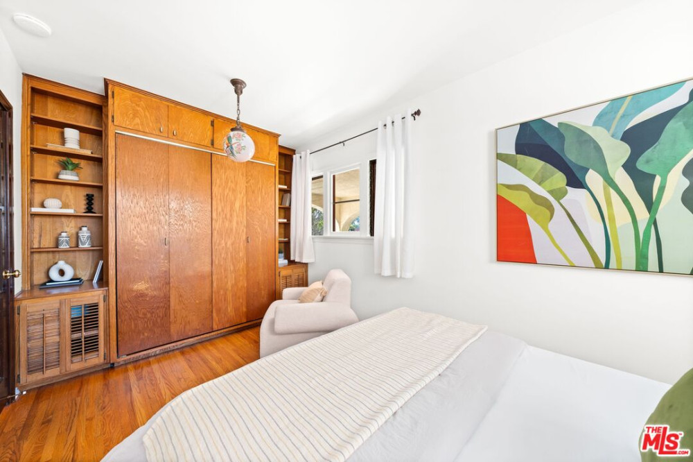 822 Pine St, Santa Monica CA 90405