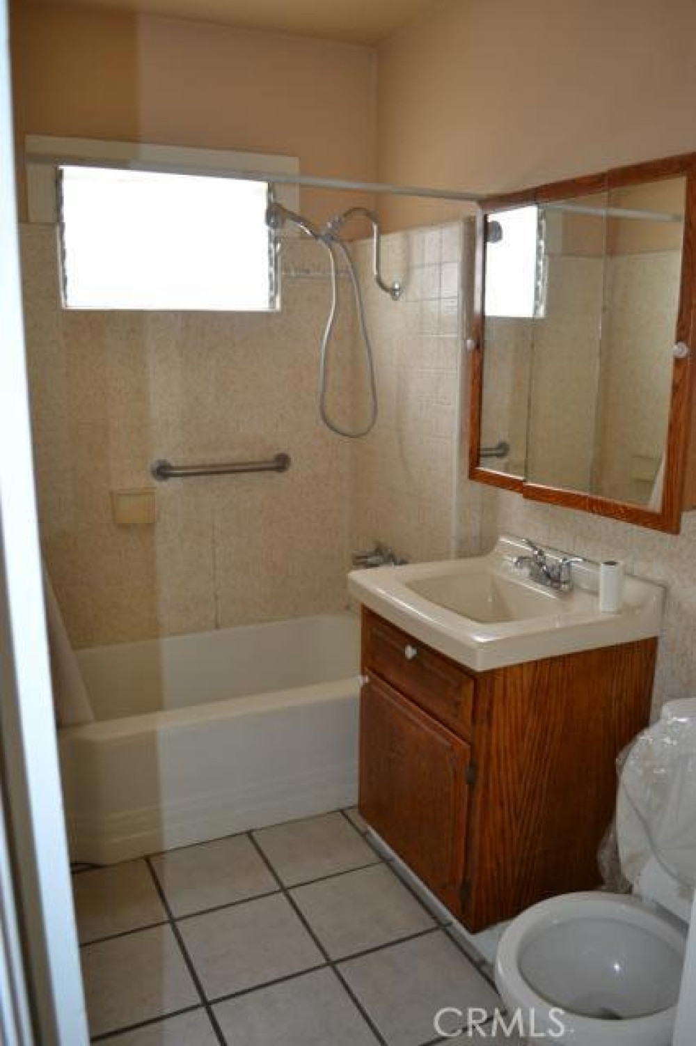 641 W 3rd St, San Pedro CA 90731
