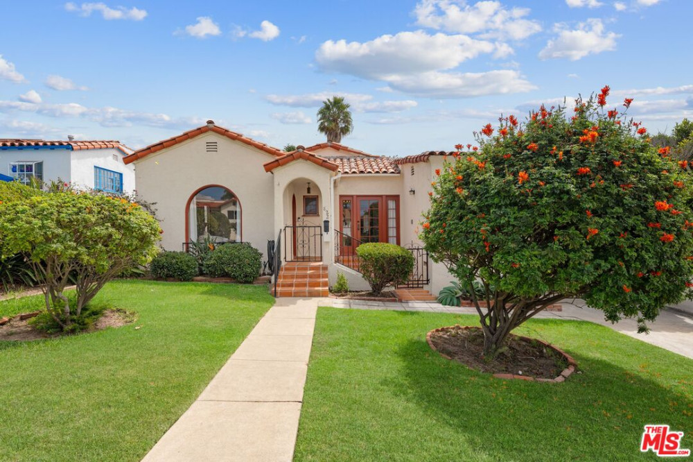 822 Pine St, Santa Monica CA 90405
