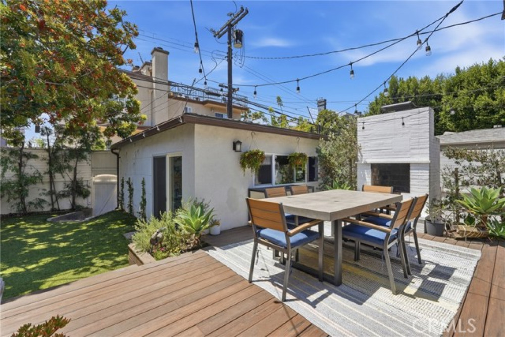 7410 W 85th St, Los Angeles CA 90045