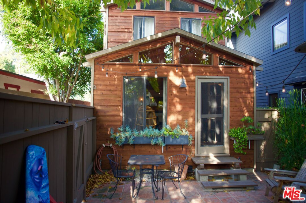 521 Rialto Ave, Venice CA 90291