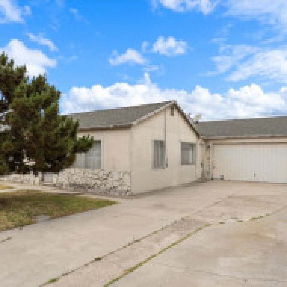 12923 Gilmore Ave Los Angeles CA 90066