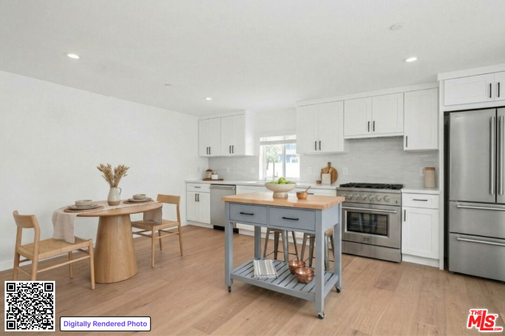 7832 Croydon Ave, Los Angeles CA 90045