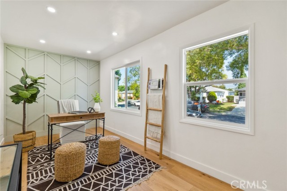 5400 W 76th St, Westchester CA 90045