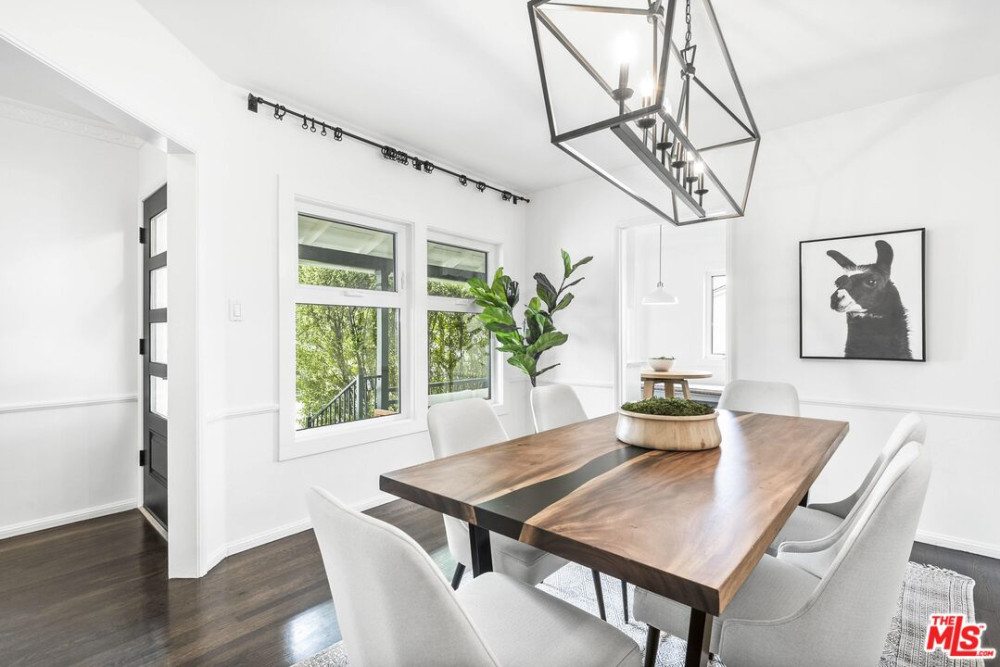 6052 W 74th St, Los Angeles CA 90045
