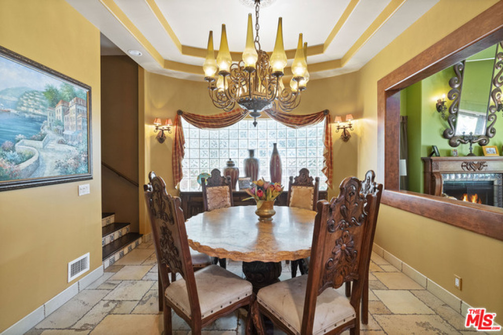 7516 Mcconnell Ave, Los Angeles CA 90045