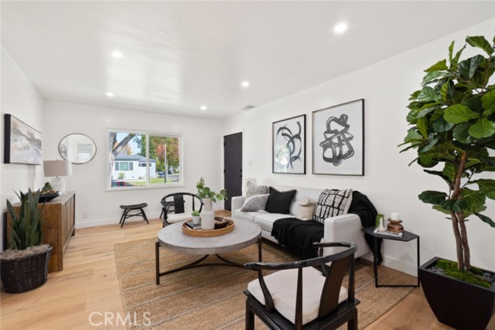 5400 W 76th St, Westchester CA 90045