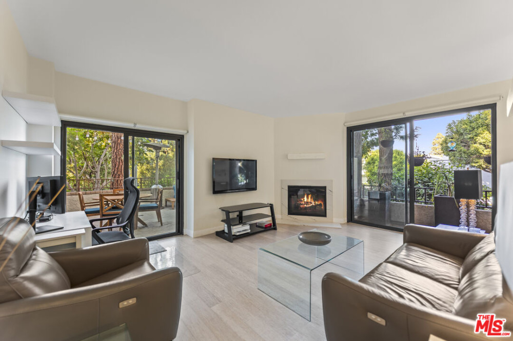 8110 Manitoba St #114, Playa Del Rey CA 90293