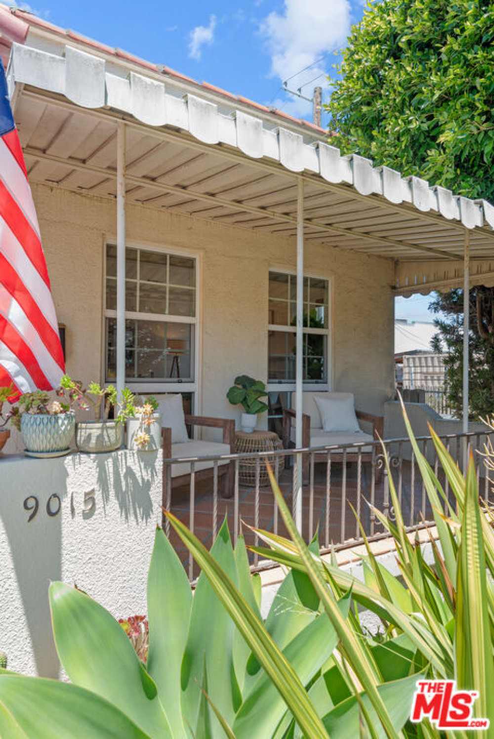 9015 W 24th St, Los Angeles CA 90034