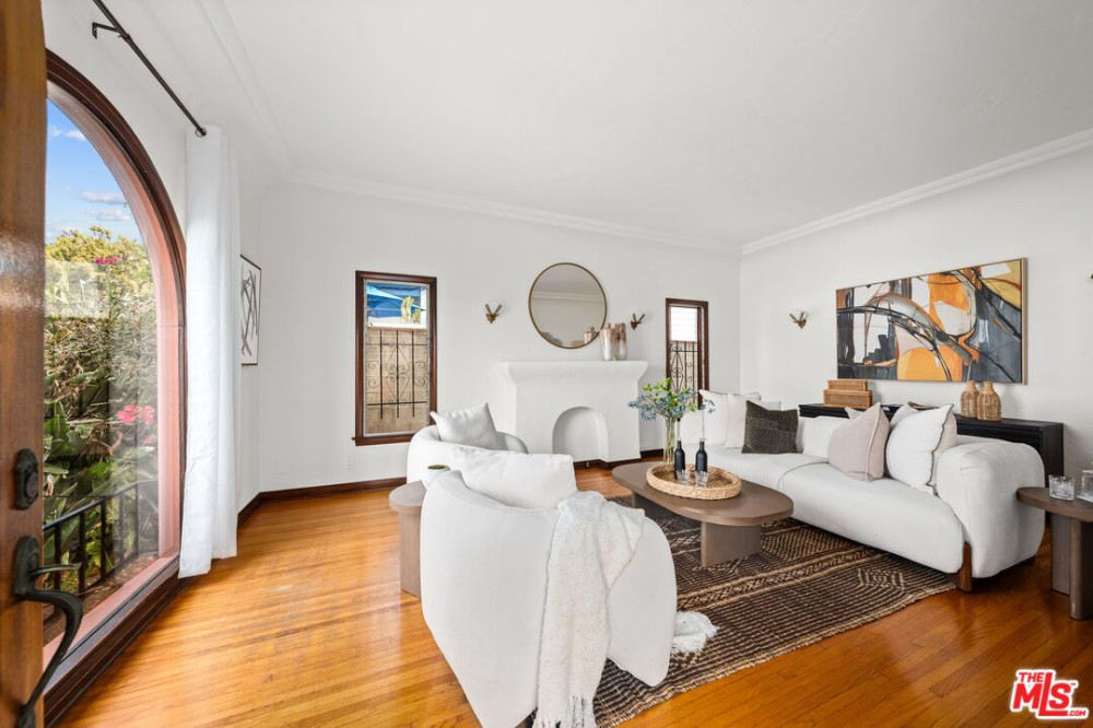 822 Pine St, Santa Monica CA 90405