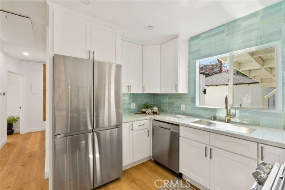 5400 W 76th St, Westchester CA 90045