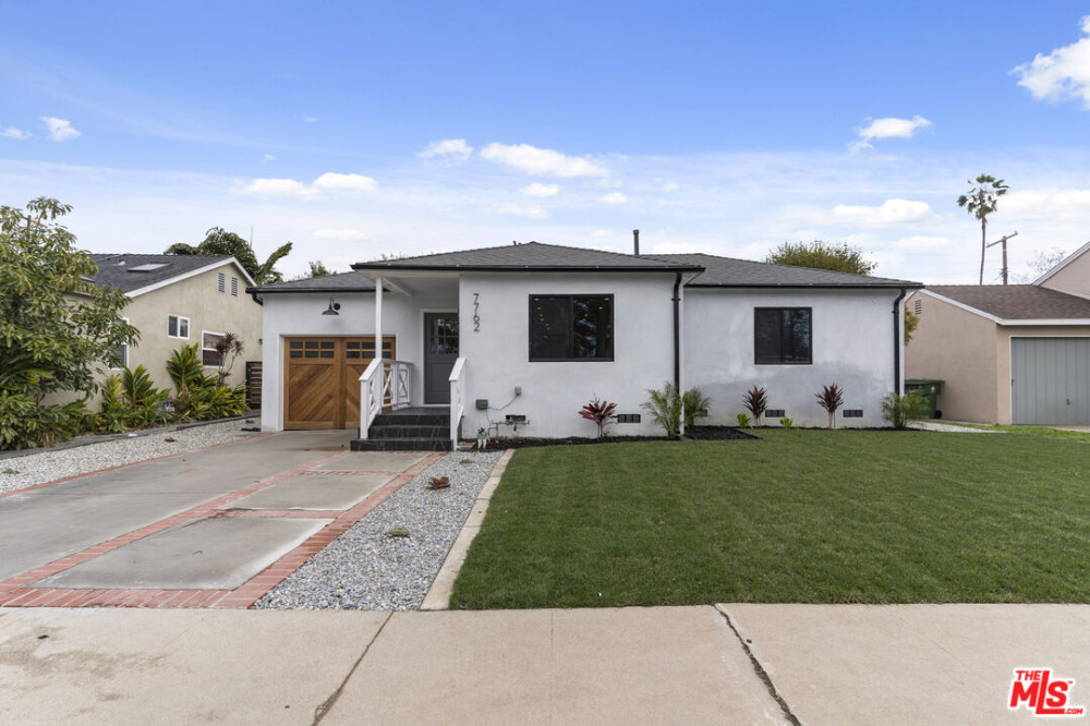 7762 Isis Ave, Los Angeles CA 90045