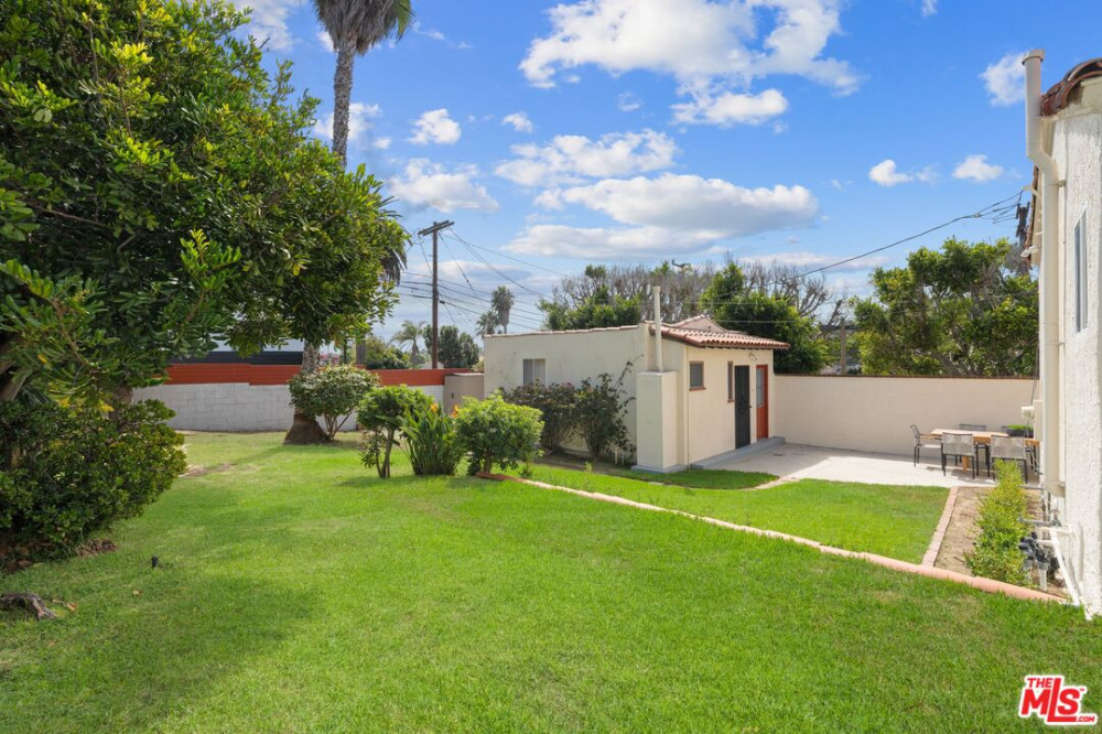 822 Pine St, Santa Monica CA 90405