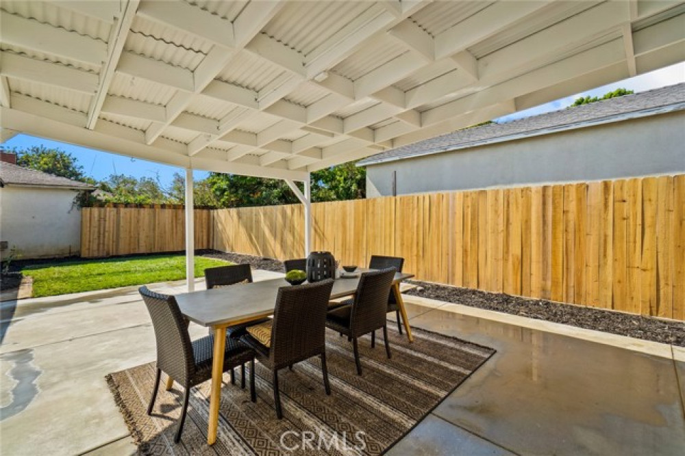 5400 W 76th St, Westchester CA 90045